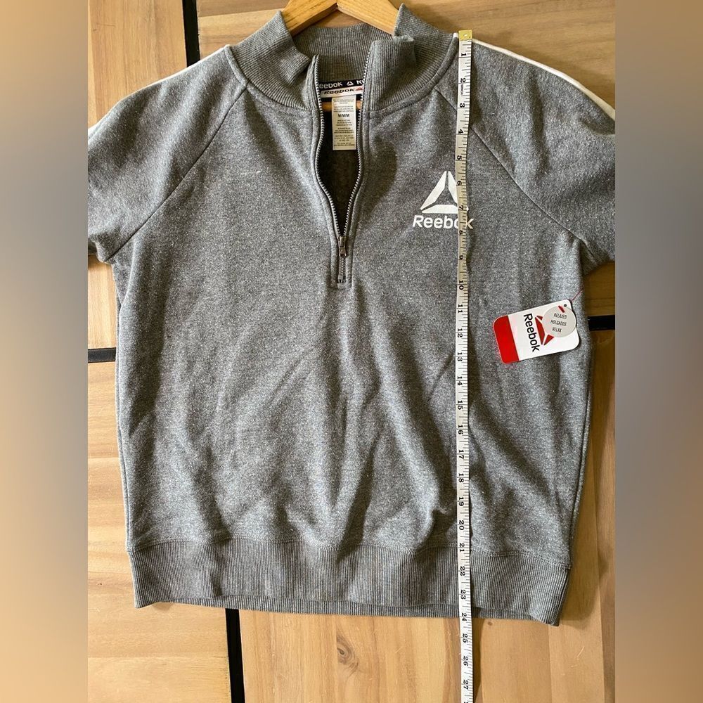 Reebok nwt pull over - Picture 5 of 5